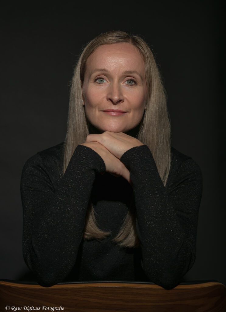 Portretfoto Joanna in studio Weesp